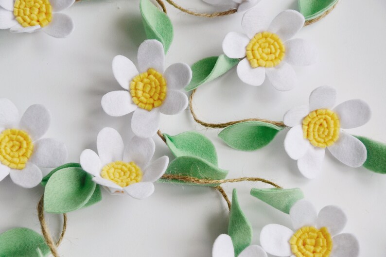 Felt Daisy Flower Garland Flower Nursery Decor Garland Etsy