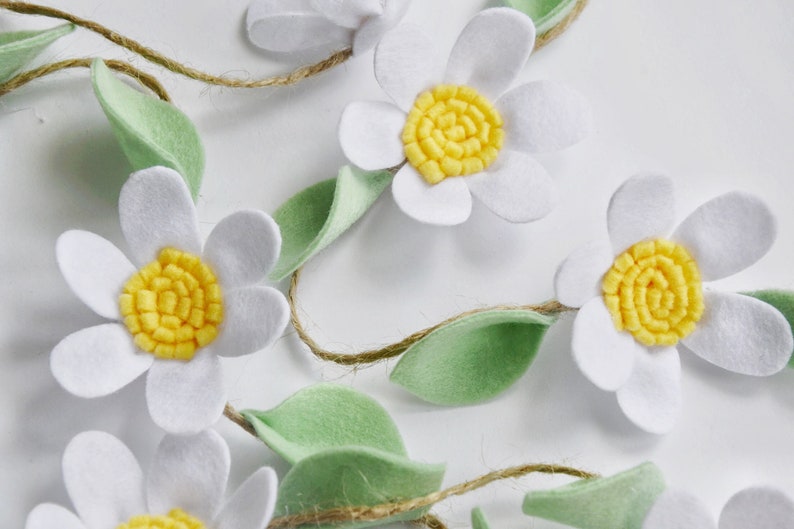Felt Daisy Flower Garland Flower Nursery Decor Garland Etsy