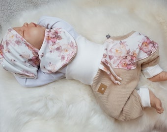 Babyset Pumphose Halstuch und Beaniemütze mit Blumenmuster Erstlingsset Babygeschenk Ottomanjersey Mädchenkleidung beige rose