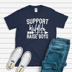 Support Wildlife | Raise boys - Softstyl T-shirt