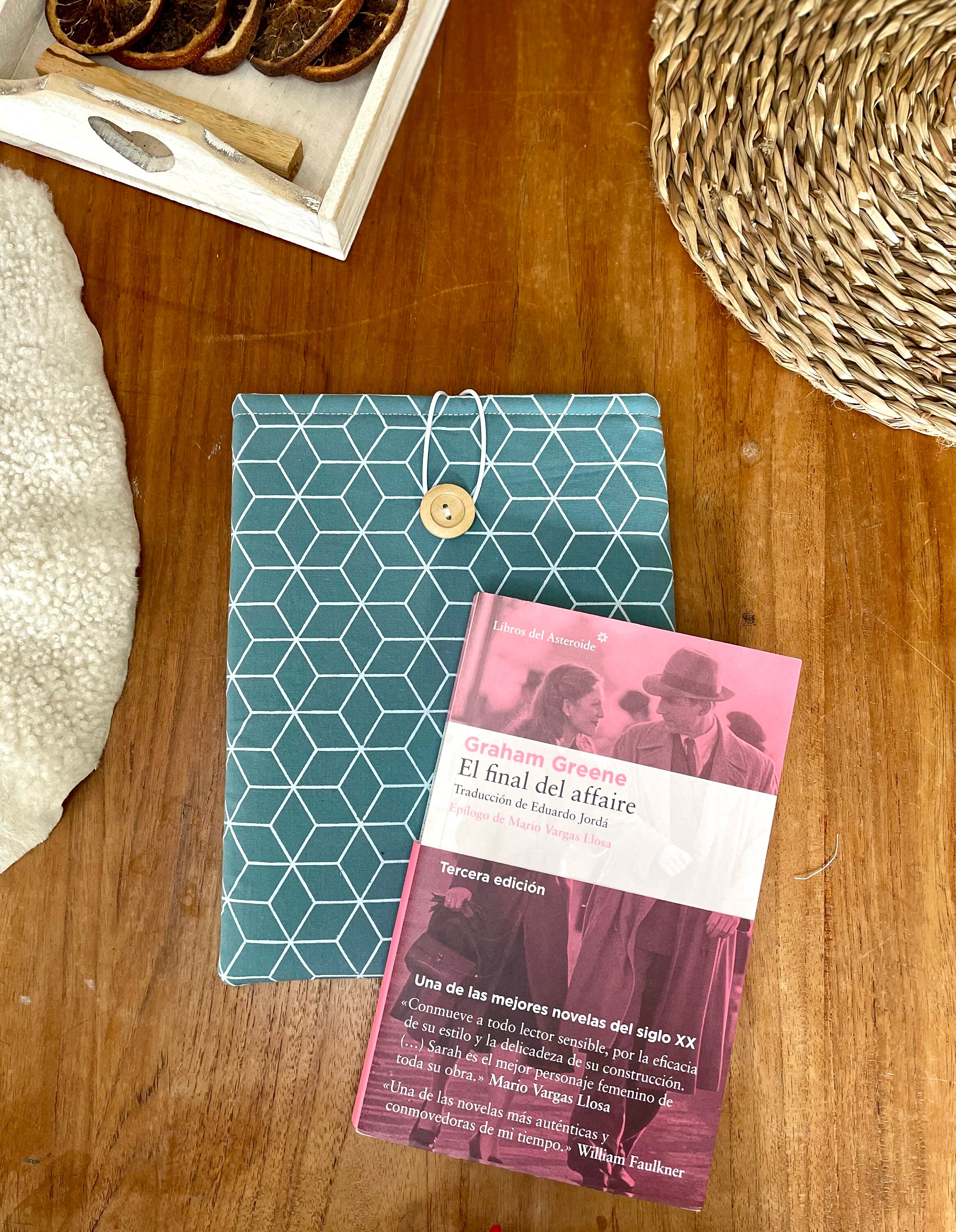 Las Mejores Novelas Del Siglo Xxi Green Book Sleeve Geometric Print Book Cover Padded Book | Etsy