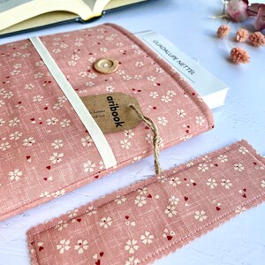 Pink Padded Book Sleeve with pocket & Fabric Bookmark Valentine's Day Gift for Booklovers Protects Books in Style immagine 6