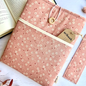 Funda libro rosa con flores y bolsillo exterior regalo san valentín para ella protege tus libros con estilo y amor imagen 1