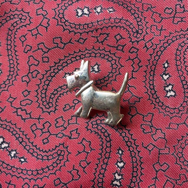 Broche Vintage Chien écossais (Scottish) Argentée - État Parfait, Bijou élégant