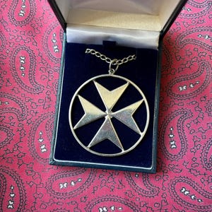 Vintage 1970s large silver Maltese cross.