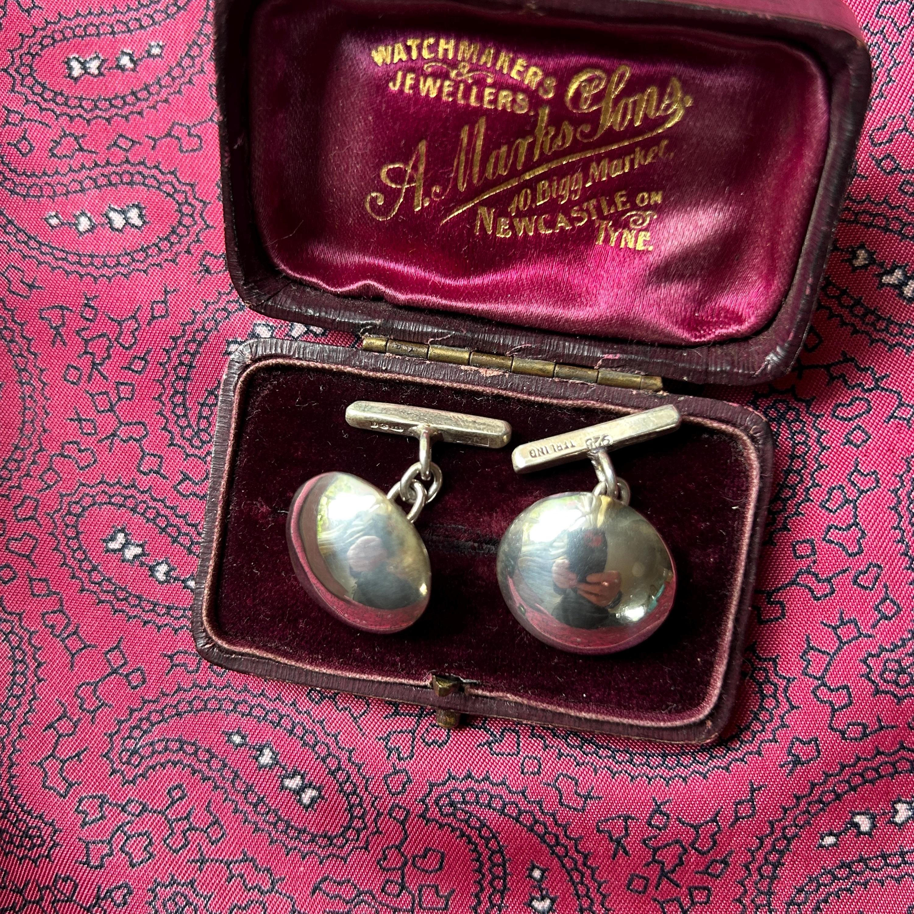 Elegant Pair of Vintage 1990s Silver Chain Cufflinks in a Beautiful ...
