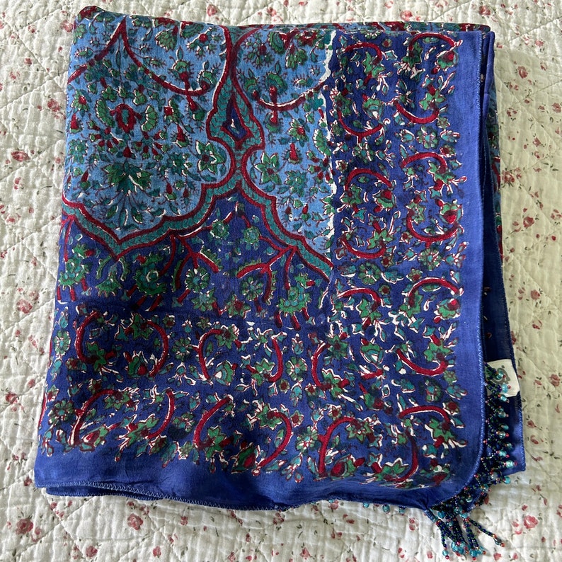 Bufanda de algodón floral con estampado de bloques indio vintage de Anokhi. imagen 8