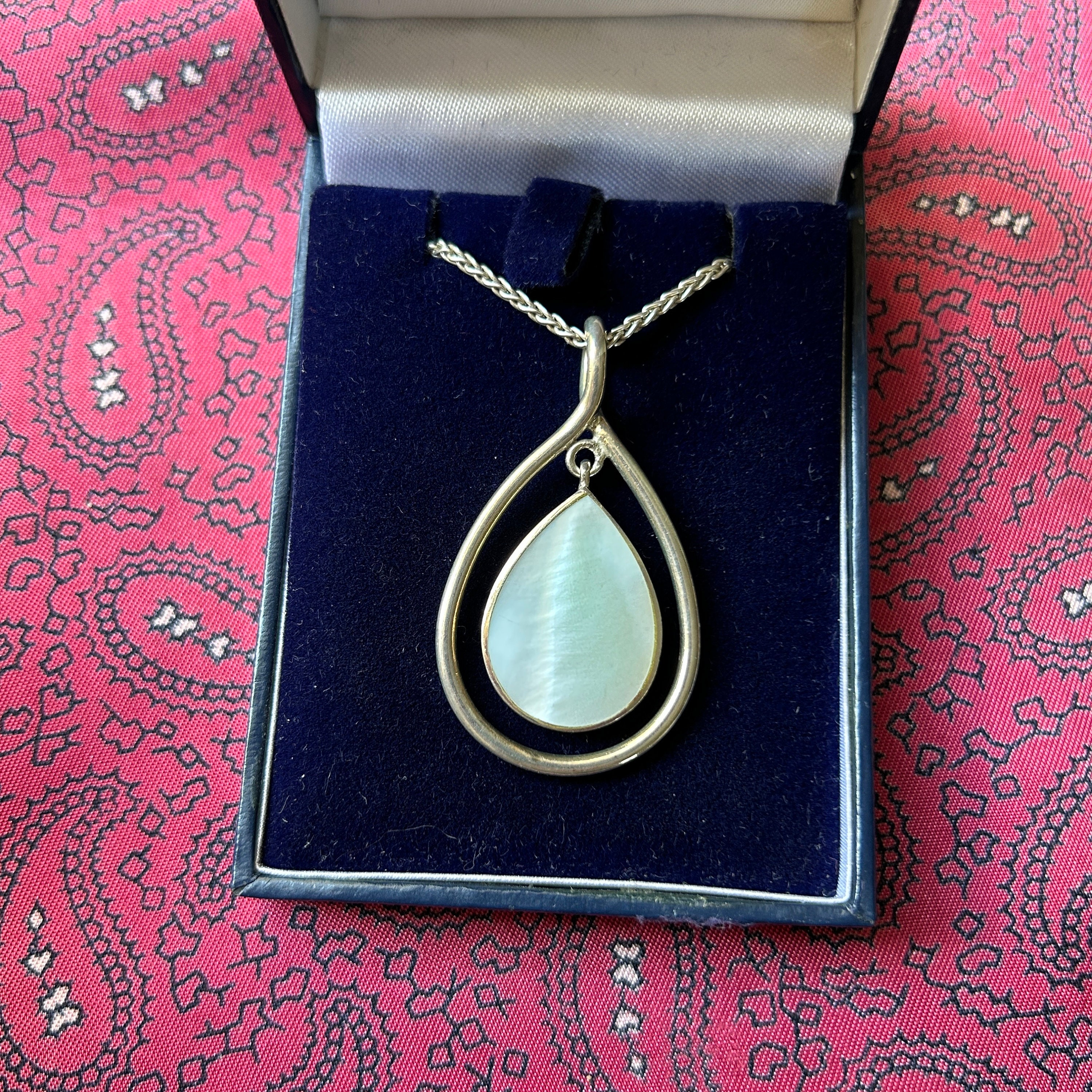 Silver pendant shop designs for female