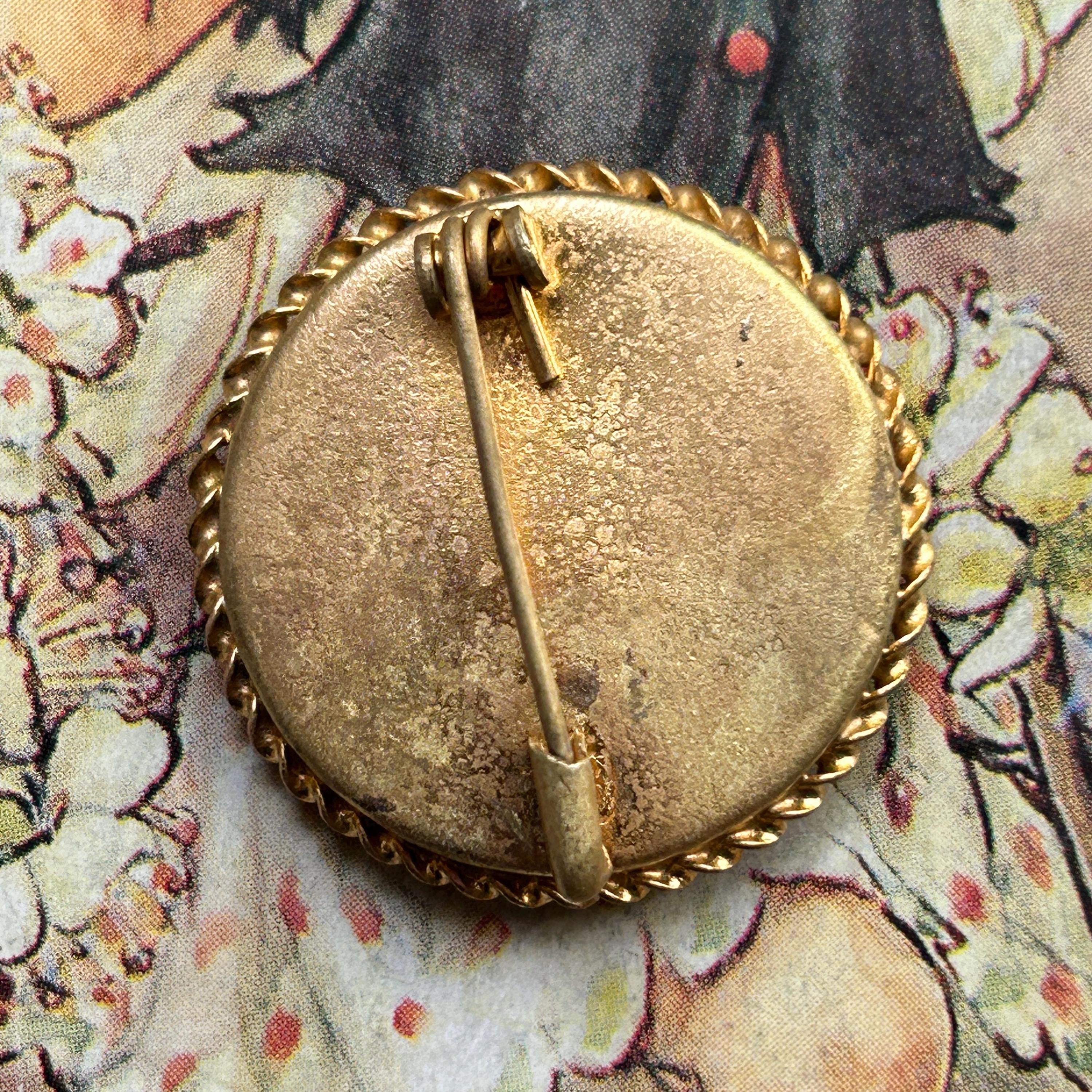 Vintage Italian Gold Tone Micro Mosaic Millefiori Brooch 
