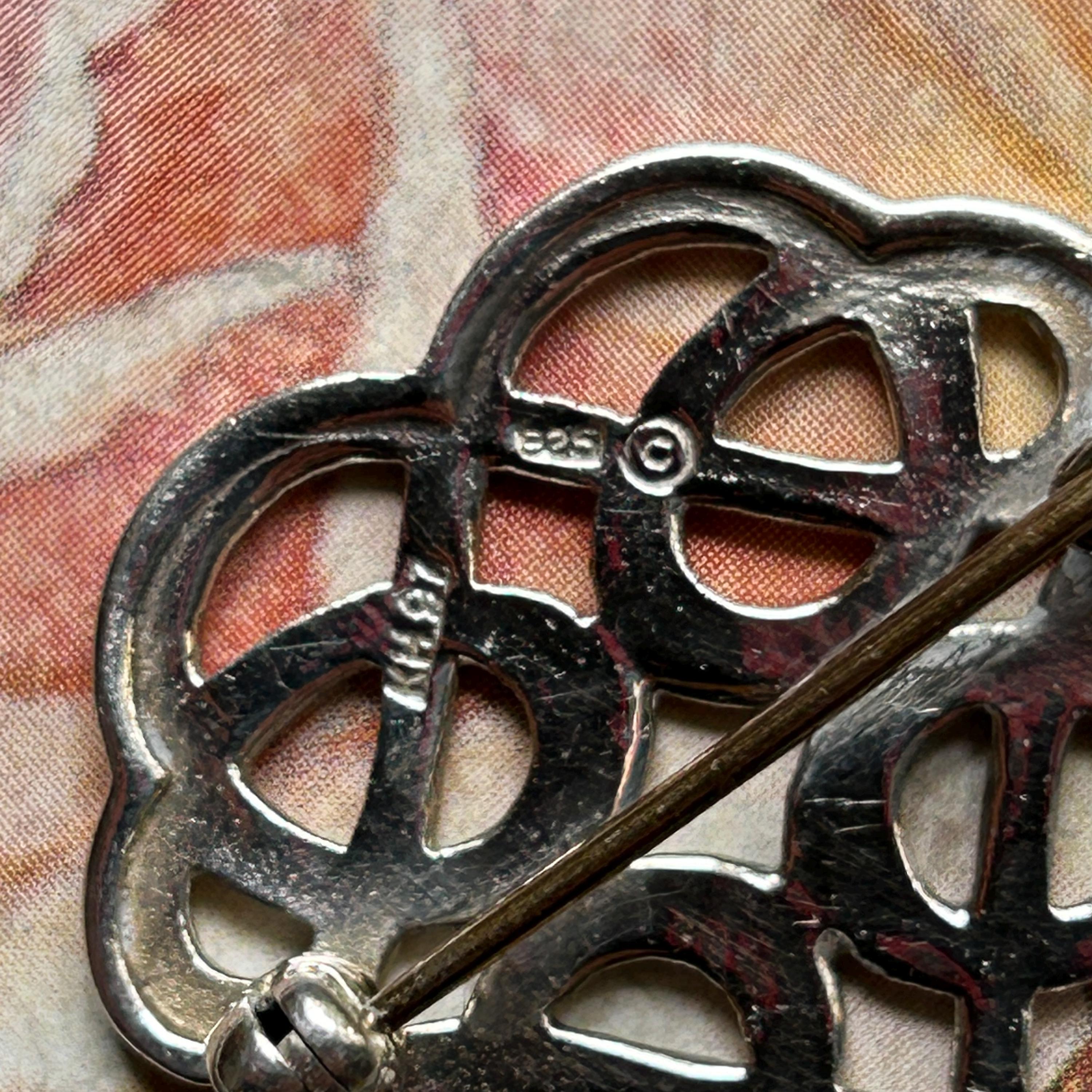 Broche Vintage Bouclier Celtique Argenté - Motif Bretagne - Bijou Ancien