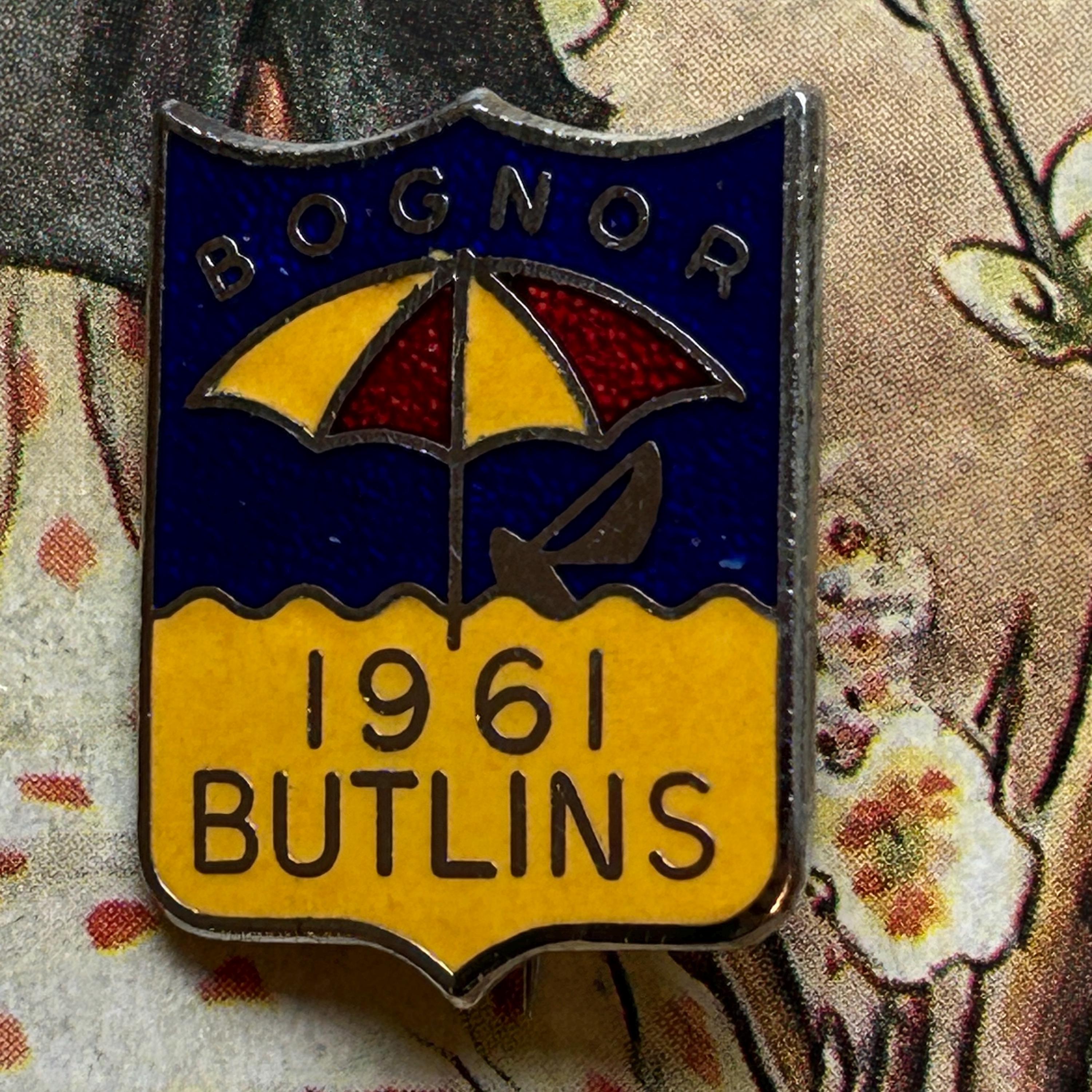 Vintage Enamel and Silver Tone Old School Style Butlin's Holiday Camp ...