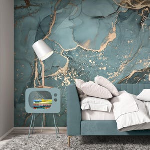 Diep blauwgroen behang met marmereffect | Peel-and-Stick of traditionele gouden accentmuurschildering voor moderne slaapkamers en woonkamers