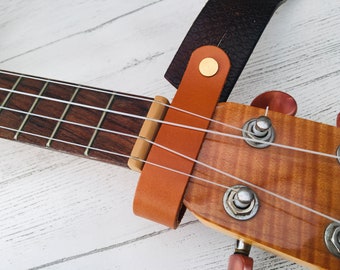 Leather ukulele headstock strap adaptor // uke strap // ukulele accessory // mandolin strap // ukelele strap // headstock // ukulele collar