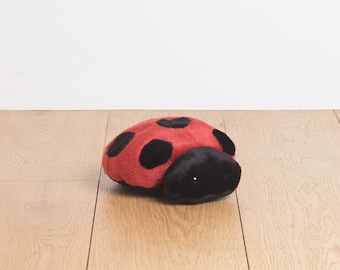 Coccinella 22 cm, ideale per regalo nascita, grande peluche cucito a mano, realistico e morbidissimo