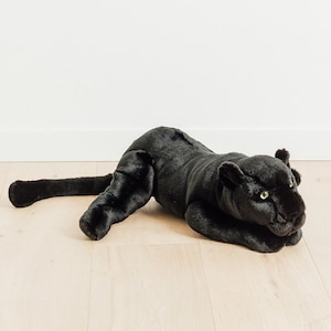 Black Panther Stuffed Animal Zélie – Realistic Handmade Plush Toy – Customizable & Guaranteed for Life