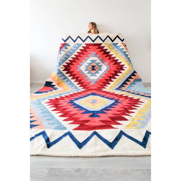 Handgeweven tapijt, kleurrijk tapijt, felle kleuren tapijt, woonkamer kilim, gebiedskleed, kelim tapijt, bordeaux tapijt, handgemaakte kiliim, Azteekse Boho tapijt