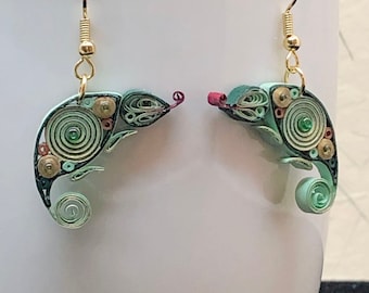 Earrings, Chameleon: Paper, Quilled (Curled and Shaped), in Green and Gold