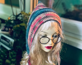 Cappello da folletto colorato all'uncinetto, cappuccio invernale fatto a mano