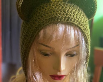 Gorro de orejas de oso hecho a mano con lazos, gorro de ganchillo con orejas de animal, gorro de invierno gótico, adorable capucha con orejas de oso y borlas, coqueta