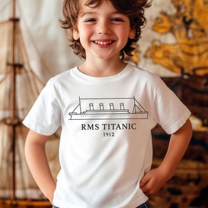 Minimalist RMS Titanic 1912 T-Shirt • Vintage White Star Line Aesthetic Tee • Historical Ship Graphic • Shirt Gift for Friend • T144