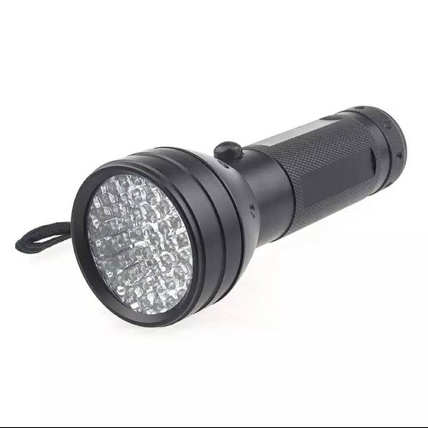 Professionelle UV-Taschenlampe Schwarzlicht! 51 led/395 nm(benötigt 3 AA Standard-Alkali-Batterien... nicht im Lieferumfang enthalten)