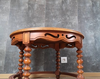 1970 Cherry Wood Carved Coffee Table - Rare Italian Design Giorgetti Furniture - Round Table with 4 Turned Table Legs