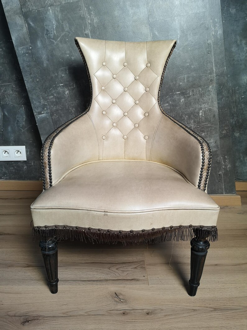 Entryway Leather Chair Victoria Side Chair With Buttons and Nails