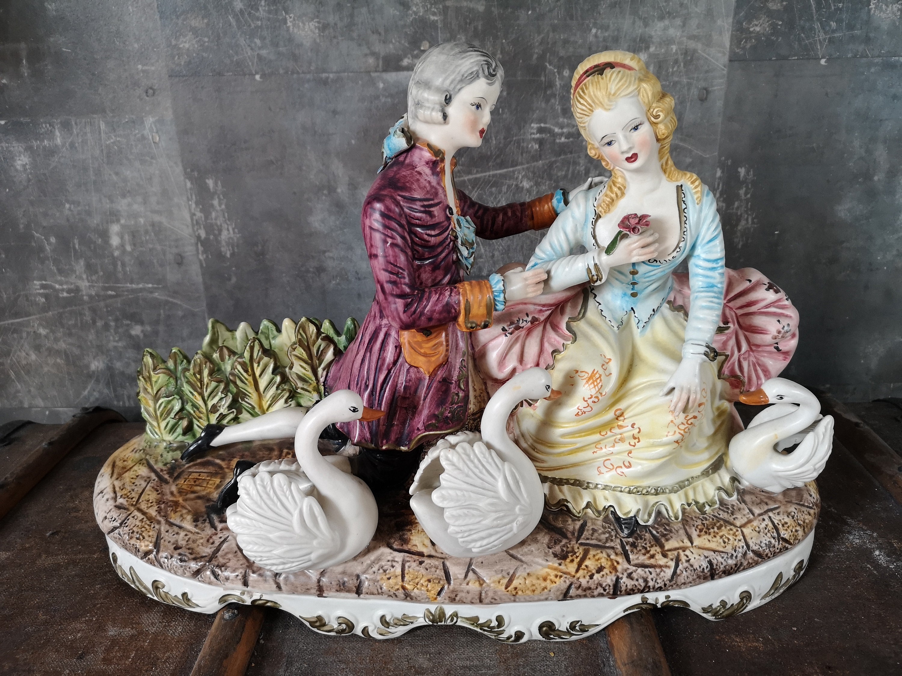 Capodimonte Couple Figure - Couple Lovers Scene - Garden With