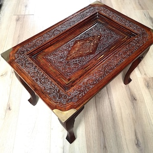 Carved coffee table Anglo Indian - Coffee table or side table