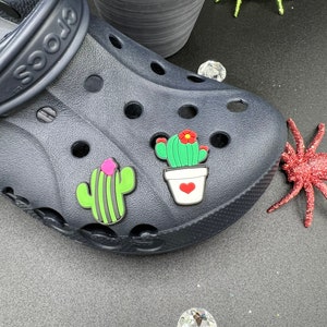 Custom shoes Spikes, 2 Big Spike shoes Charm Set, Pins, For Shoes, Custom  Charm, Halloween shoes, Goth shoes