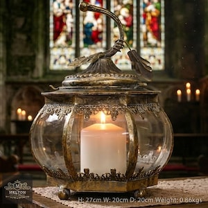 Leaf design round pumpkin shape lantern candle holder in antique gold and glass