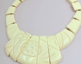 Vintage Mid Century Carved Ivory-Color Lucite Statement Necklace