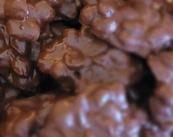 Chocolate Cajun Roasted Peanut Clusters, Cajun Peanuts, Peanut Chocolate Clusters, chocolate peanuts