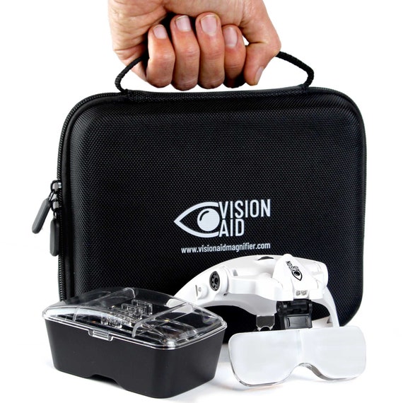 Expert Set Vision Aid ™ Magnifying Glasses With Light & Storage