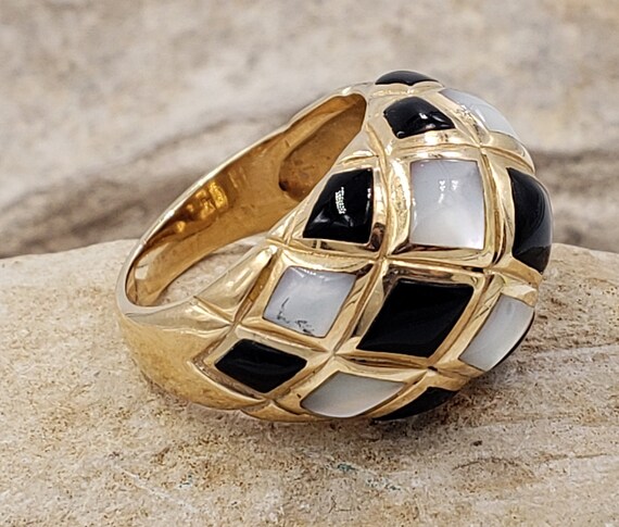 Onyx and Mother of Pearl by KBN Ring in 14Kt Yell… - image 4