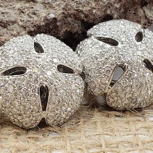 Clover Diamond Earrings in 18kt White Gold - Omega Back Clip