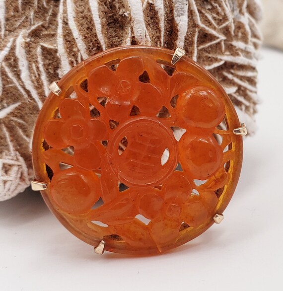 Round Carnelian Carved pin in 10KT Yellow Gold - image 7