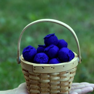 Wool Felt Blueberry | Sustainable 100% Wool Felt | Wool Food | Toy Play Food | Felt Food | Imaginative Play | Home Decor