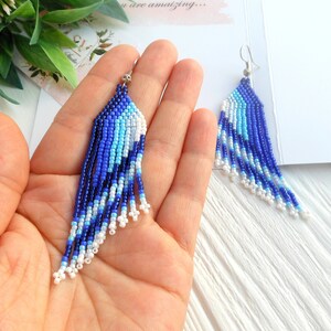 Blaue Perlen Ohrringe mit Fransen, Muttertagsgeschenk von Tochter, Perlen Schmuck Geschenk für Mama, Samen Perlen Ohrringe baumeln