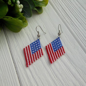 Independence day earrings USA flag earrings 4th July flag jewelry patriotic jewelry for women beaded earrings