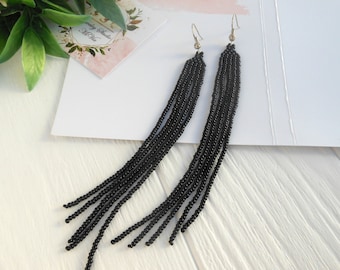Black earrings dangle , Minimalist black beaded earrings for women, Black beaded jewelry