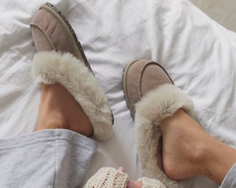 Beige White Women Sheepskin Slippers, Fluffy Soft Handmade Flip-flops, 100% natural Leather slipper, Perfect Gift Idea For Her