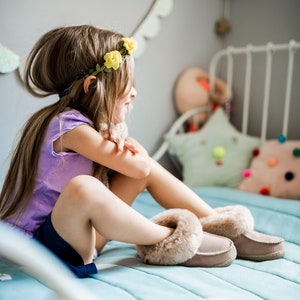 Kids sheepskin booties, Slippers for children, Lambskin home shoes, Fluffy slipper boots, Size 26-35