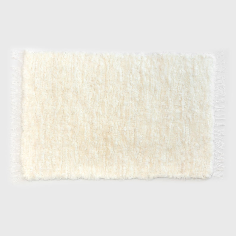 Handgewebter Lammfell Teppich, Schafwollteppich Ecru, natürliches Schaffell Bild 10