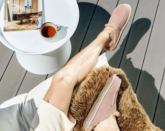 Schapenvachtmocassins heren, suèdeleren pantoffels, beige muilezel, merinowol