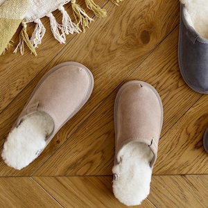Handmade Sheepskin Slippers, Woolen Fluffy Flip-flops, Beige Leather Slippers