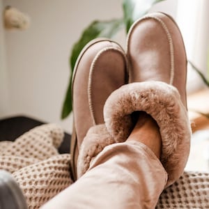 Men&#39;s Ankle High Slippers, Beige Wollen Boots, Warm Sheepskin House Shoes, 100% natural leather lambskin, perfect gift for him Christmas