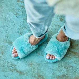 Luxury Womens Sheepskin Blue Flip Flop, Fluffy Toe Post Slippers, Shearling Lining Slip On Ladies Handcrafted Slides, gift idea for her