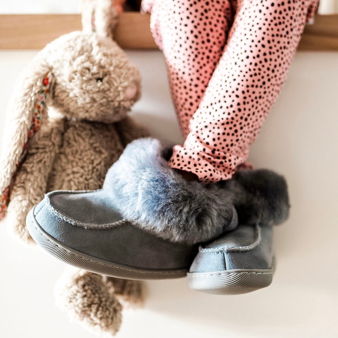 Pantuflas de piel de oveja para niños, suaves y ligeras, talla 31
