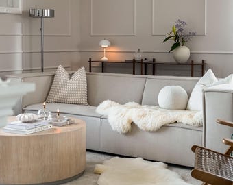 Natural genuine 100% bio sheepskin rug 110-120cm, ecru/cream white sheepskin Chair/Sofa/Bed Throw cover, luxury sheepskin super soft rug